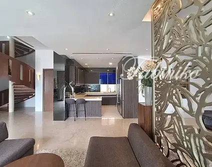 Bintang Goldhill