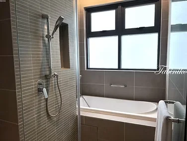 Bathtub